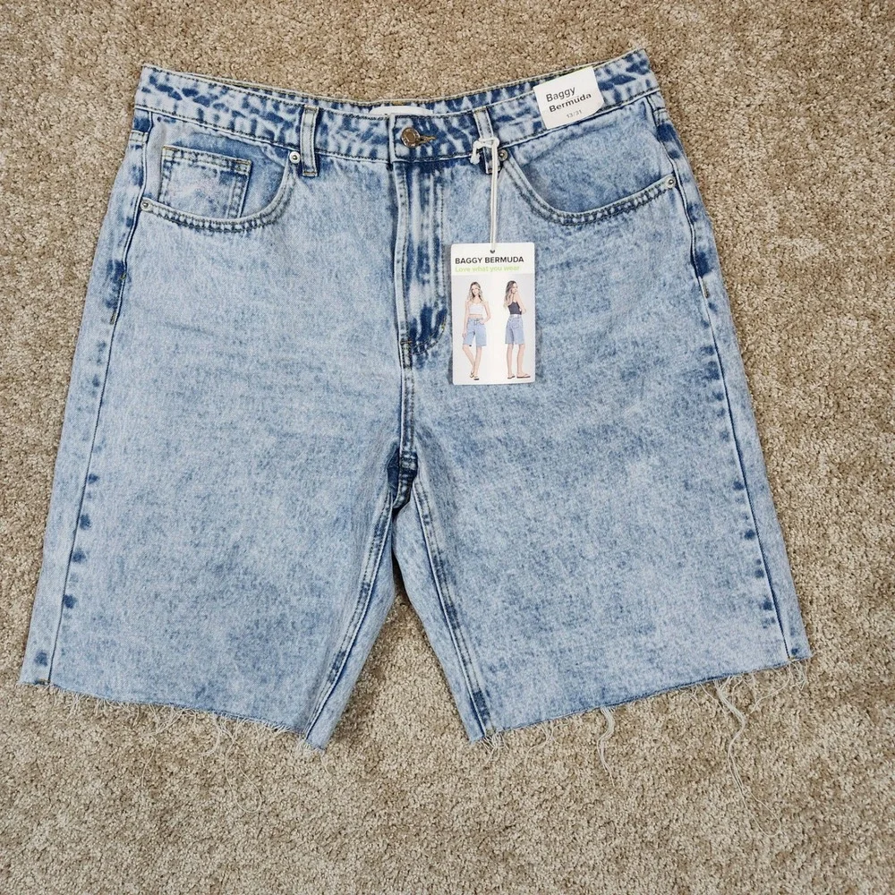 Witty Fox Baggy Bermuda Denim Shorts Acid Wash Y2K Skater NWT 13/31